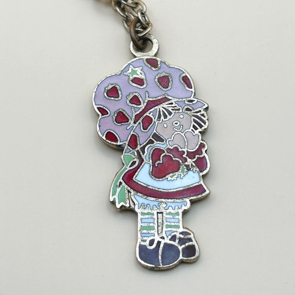 Vintage 1980 Strawberry Shortcake Gold Tone Pendant Necklace 18"